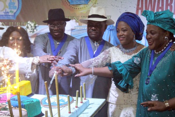 L-R Dame Patience Jonathan, Former Nigerian First Lady; Dr Goodluck Jonathan, Former President; Barr Nyesom Wike, Rivers State Governor; His Wife Justice Suzzeth Wike and Justice Mary Odili Cutting the Golden Jubilee Cake during the Rivers State Golden Jubilee Awards and houours Night Weekend in Port Harcourt. Photo: Nwankpa Chijioke