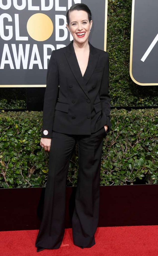 rs_634x1024-180107152958-634-red-carpet-fashion-2018-golden-globe-awards-claire-foy.