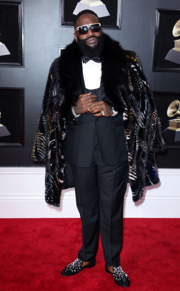 rs_634x1024-180128150009-634-red-carpet-fashion-2018-grammy-awards-rick-ross.