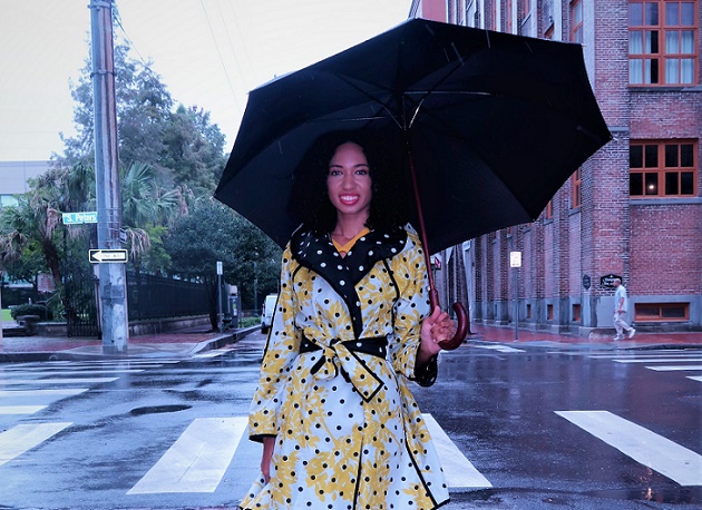 Dear ladies, here's how to look good on a rainy day
