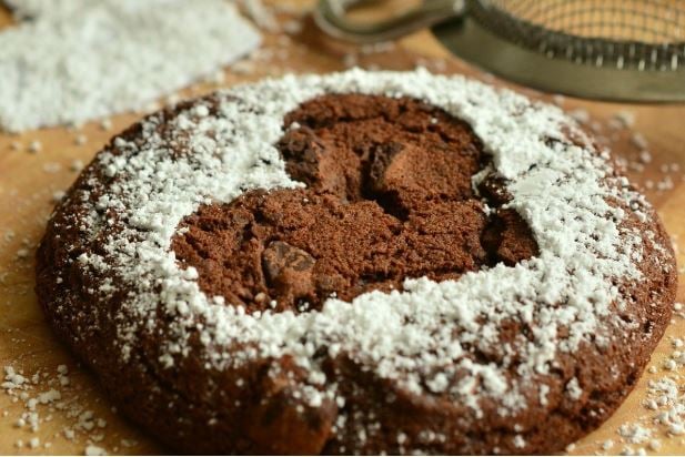 How to prepare tasty brownie for your spouse and kids