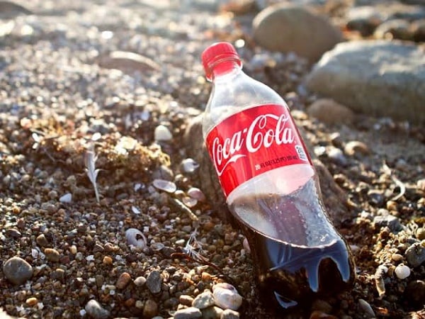 Coca-Cola refuses to scrap plastic bottles