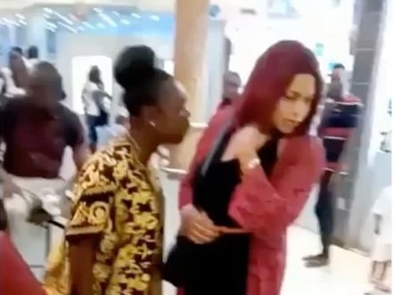 TRENDING VIDEO: Woman confronts husband's 'lover' in Lagos mall