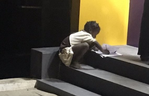 Dele, little girl who used ATM light to do homework, attracts the bank’s attention