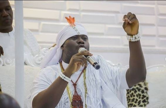 EXTRA: Use of bitter leaf, onions, neem tree can cure COVID-19, says ooni