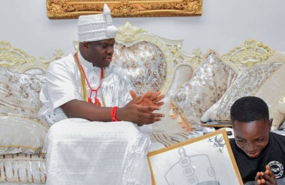Ooni adopts, gives scholarship to son of corn seller who drew his portrait