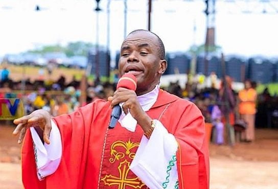 How Mbaka reacted to Erica-Laycon clash before disqualification