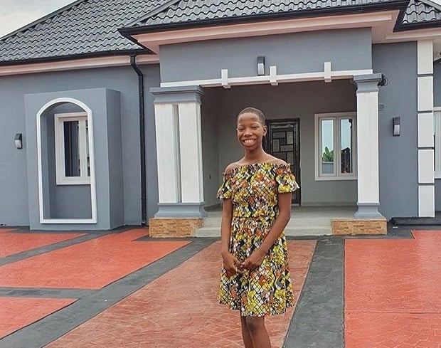 PHOTO: 10-year-old Emanuella builds mother a house