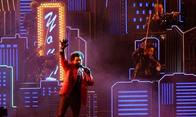 The Weeknd's Super Bowl halftime performance sets Twitter abuzz