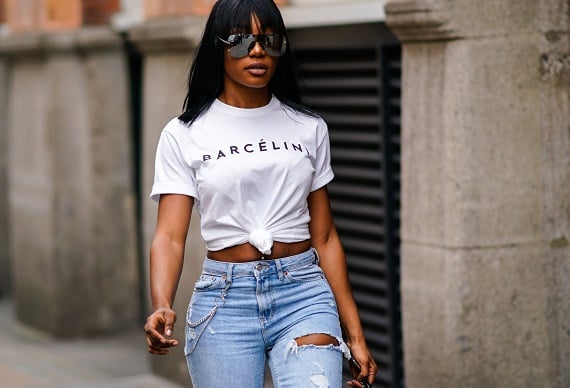 Four ways to rock jeans with T-shirts and be classy