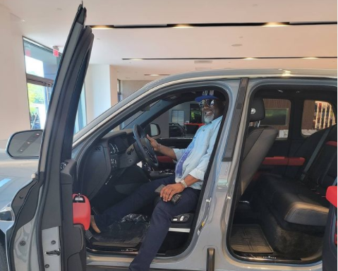 Dino Melaye kicks as car dealer accuses him of N14.5m debt