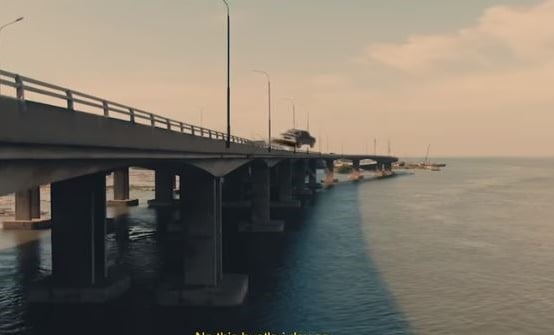 WATCH: Teni survives auto crash in 'Hustle' visuals