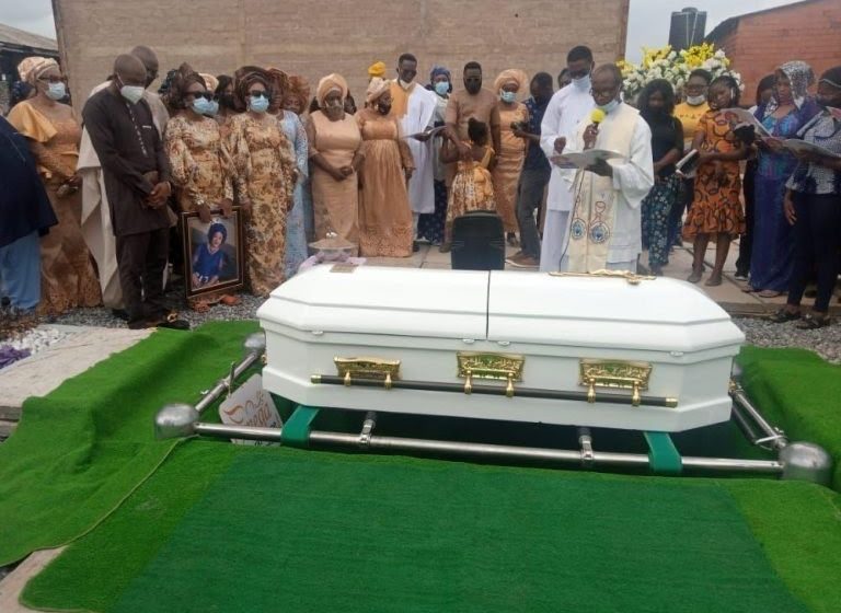 PHOTOS: Rachel Oniga buried in Lagos