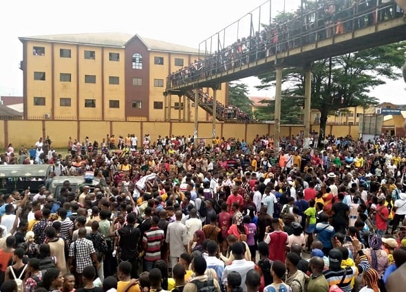 Gunshots as Abia Poly students protest rape of colleague 'by policeman'