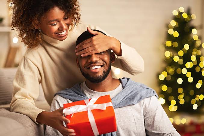 Seven ways lovers could have fun this festive season