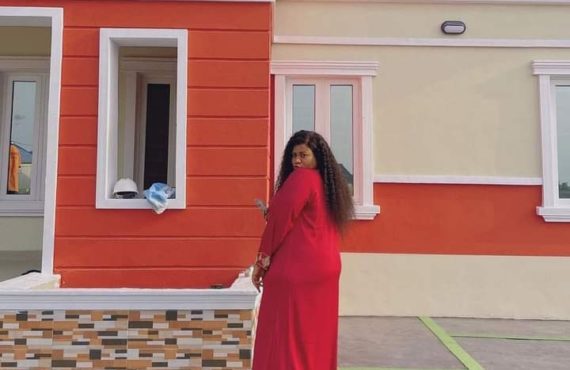 Nkechi Blessing: I sold my Range Rover to complete my house