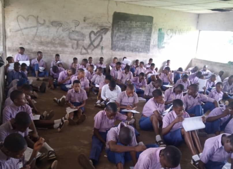 VIDEO: Ogun school whose students wrote exam on floor get furniture
