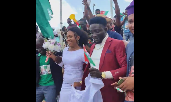 TRENDING VIDEO: Cheers as newlywed couple join Peter Obi street rally in Abuja