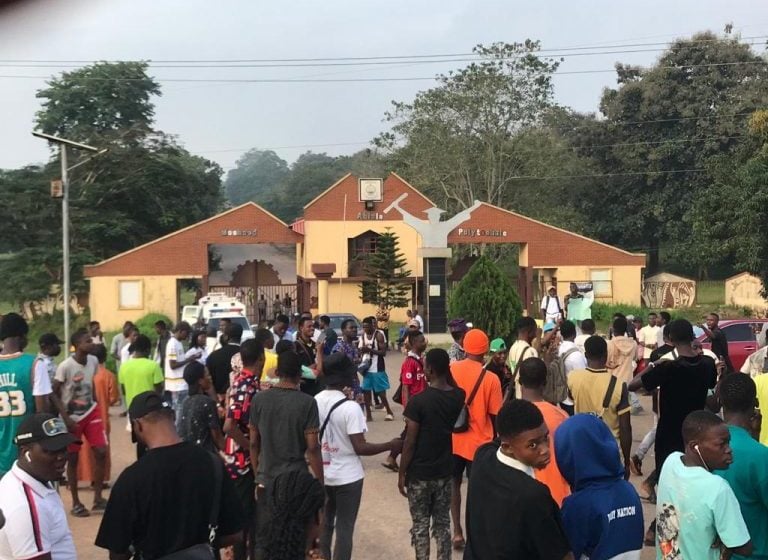 PHOTOS: MAPOLY students protest over N20k registration fee, disrupt exams