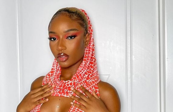 'Mind your business' -- Ayra Starr hits critics of her skimpy outfit