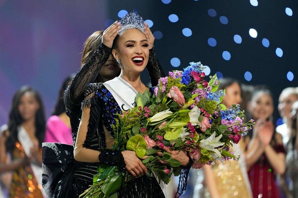 America's RBonney Gabriel crowned Miss Universe 2022