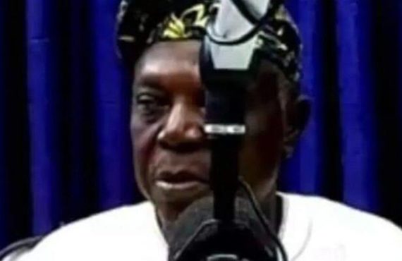 Naira scarcity: Ibadan radio presenter 'slumps, dies while trekking to office'
