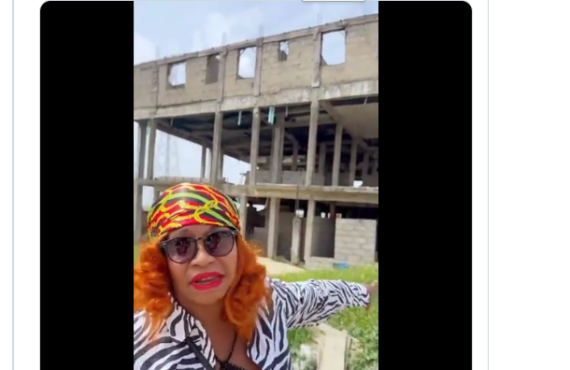 WATCH: US-based woman cries out over 'sinking' house brother built for her in Nigeria
