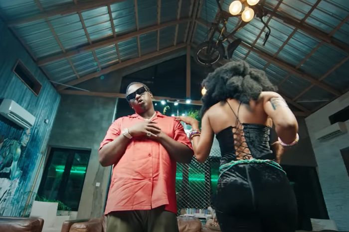 DOWNLOAD: Wande Coal raves about lover in 'Let Them Know'