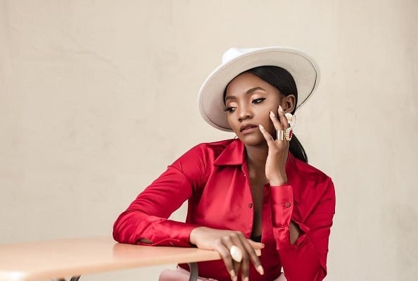 DOWNLOAD: Simi returns with 'Stranger'