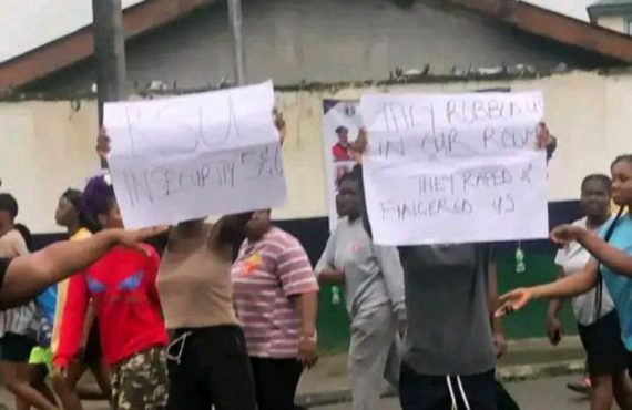 VIDEO: Rivers varsity students protest over 'robbery attacks' on campus