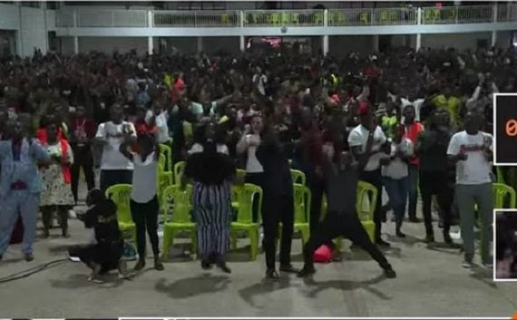 VIDEO: Ugandan church members clap for 3 hours to break GWR