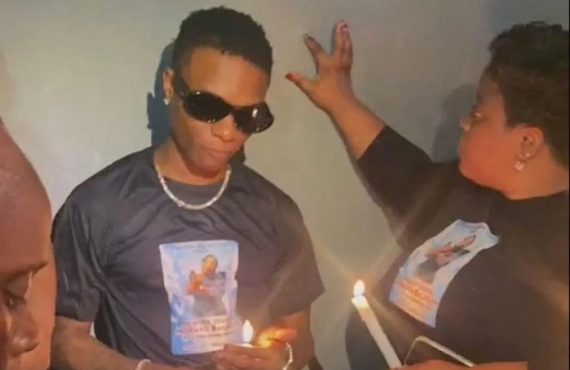 VIDEO: Grief-stricken Wizkid holds candlelight vigil for mum
