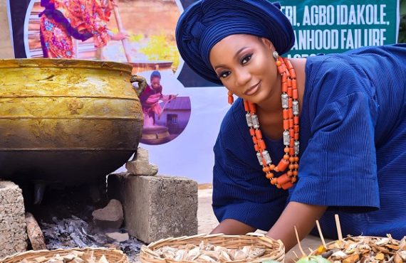 EXTRA: Nigerian aims to set world record by cooking herbs for 300 hours