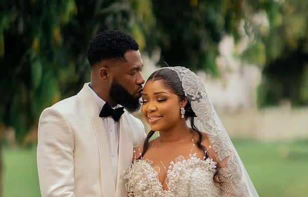 Umenwa's husband reacts to viral wedding clip, says 'I'm not complaining'