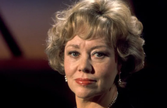 'Mary Poppins' actress Glynis Johns dies at 100
