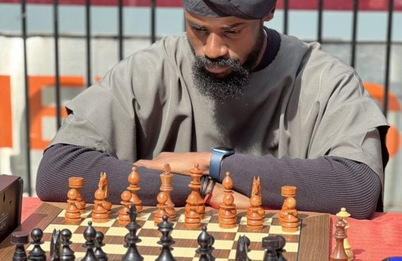 PHOTOS: Nigerians converge on Times Square as Onakoya begins chess…