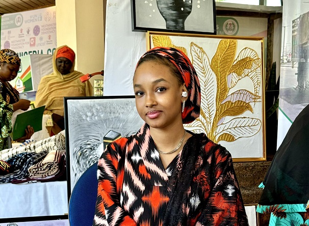 Painter Aisha Mashio refutes rumour of planned wedding with Yobe governor