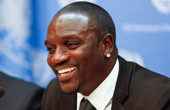 ‘He’s the ultimate shouter’ -- Akon picks Davido over Wizkid