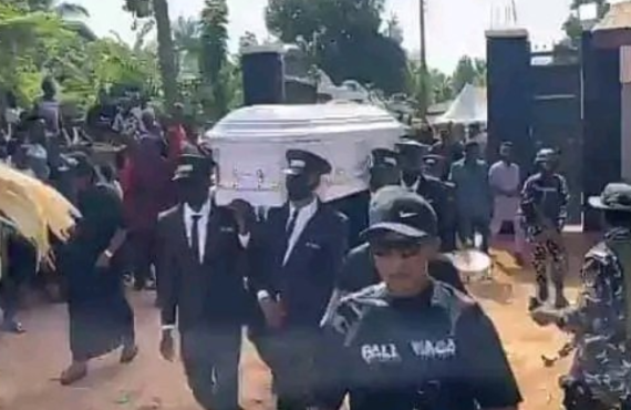 Junior Pope laid to rest in Enugu amid tight security