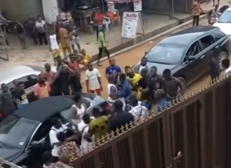 Portable engages in street fight in Lagos
