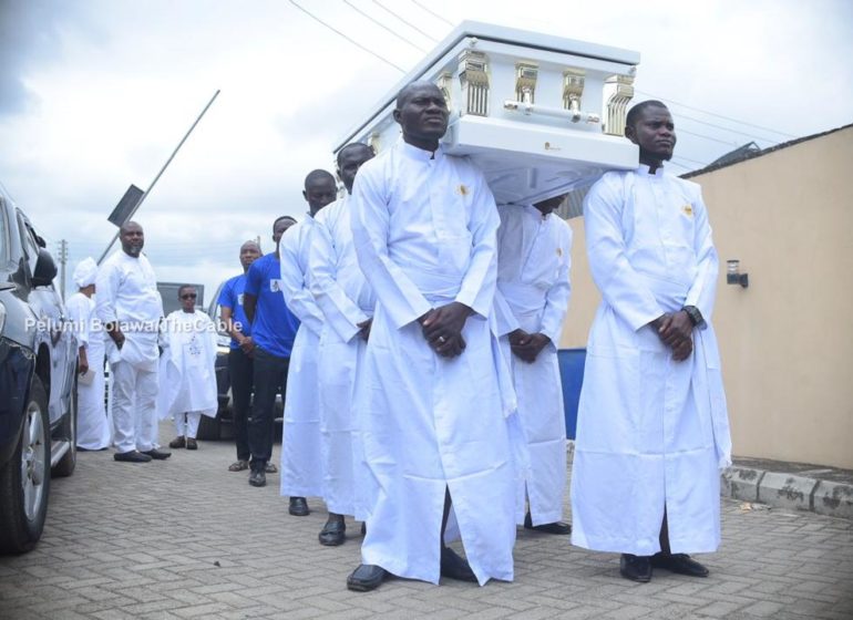 PHOTOS: Gospel singer Dele Gold buried in Lagos