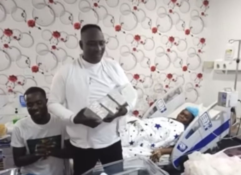 Fufeyin gifts N2.5m to woman who welcomed sextuplets