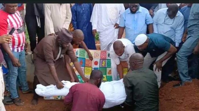 PHOTOS: Islamic singer Rukayat Gawat buried in Ogun