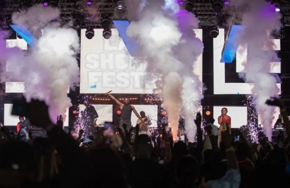 WATCH: Adekunle Gold, Ayo Maff thrill crowd at Lagos Shopping…