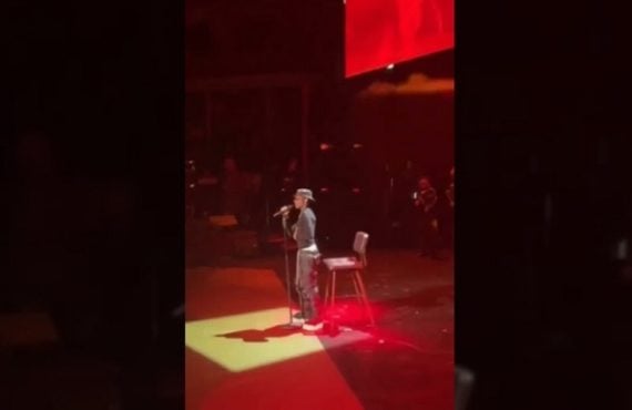 WATCH: Wizkid performs ‘Troubled Mind’ at British Fashion Awards