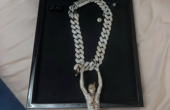 Burna Boy gifts Seun Kuti custom diamond chain of Fela