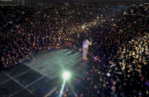 WATCH: Timaya thrills 20,000 fans at 3rd homecoming concert in…