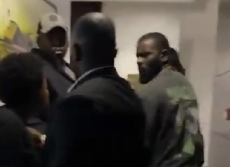 VIDEO: Odumodublvck, Blaqbonez’s manager engage in heated clash