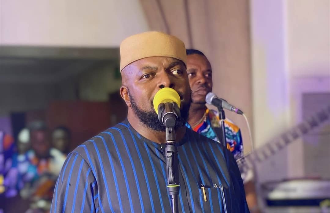 Live-band singer Akiin Shuga dies at 50 in Canada