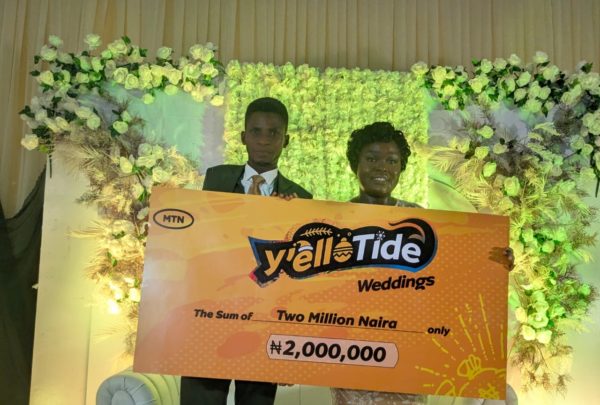 MTN surprises couple with N2m at their Lagos wedding